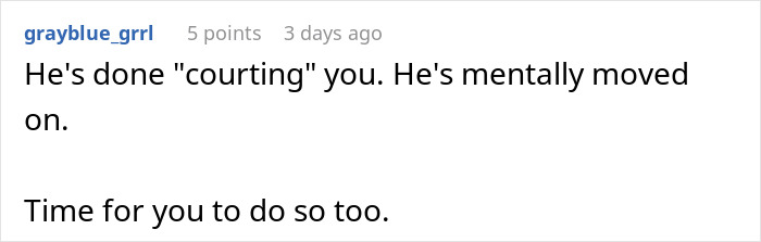 Man Fails To Buy His GF Any Christmas Presents Then Claims The Holiday Just “Snuck Up” On Him Man Fails To Buy His GF Any Christmas Presents Then Claims The Holiday Just “Snuck Up” On Him