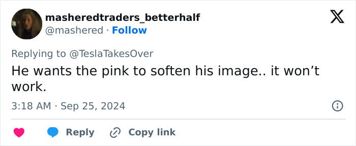 Professional Stylist Reveals Why Trump’s Hair Has Turned Pink