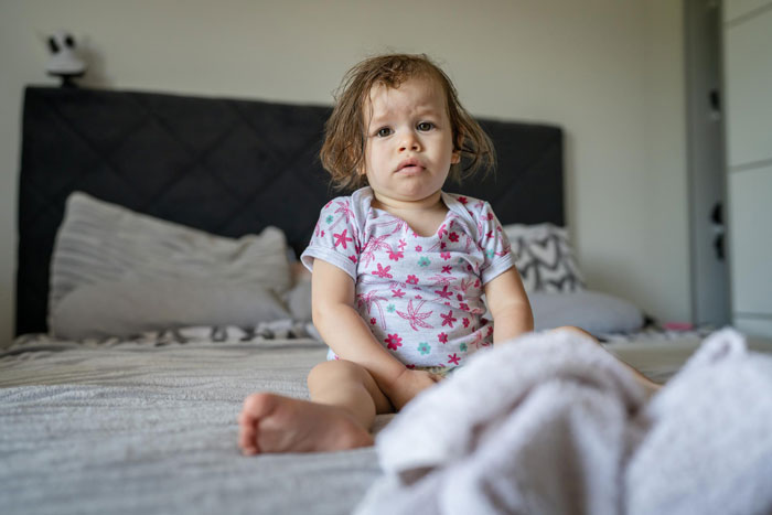 Woman Horrified MIL Didn’t Change The Kid’s Diaper For The Whole Day, Bans Her From Visiting