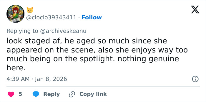 Video Of Keanu Reeves “In Pain” While Ice Skating With Girlfriend Reignites Conspiracy Theories Video Of Keanu Reeves “In Pain” While Ice Skating With Girlfriend Reignites Conspiracy Theories