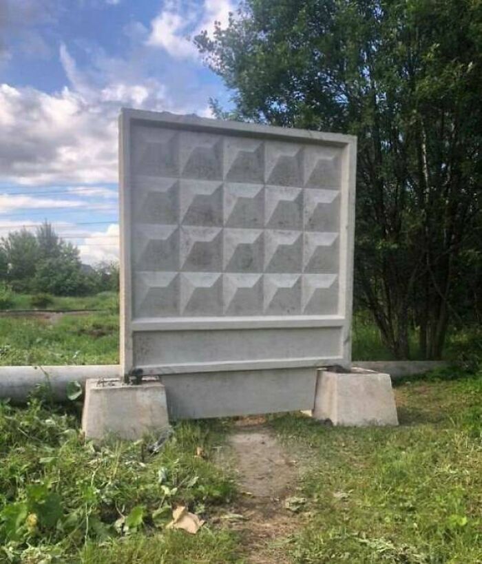 94 &ldquo;Desire Paths&rdquo; That Show How Cities Plan In Theory &mdash; And People Walk In Reality (New Pics)