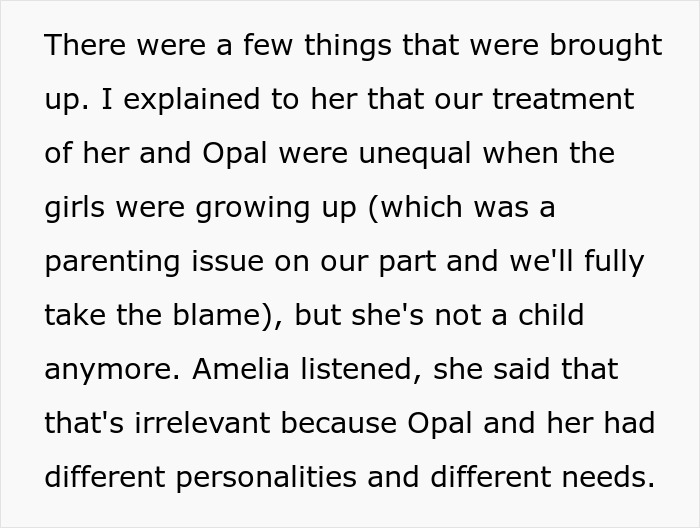 Mom Clings To Daughter&rsquo;s Wedding Dress After Losing Her, Older Daughter Mad Mom Won&rsquo;t Hand It Over