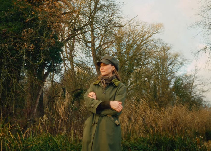 Critics Celebrate Kate Middleton&rsquo;s 44th Birthday With Viral Meghan Markle &ldquo;Evil Stare&rdquo; Compilation