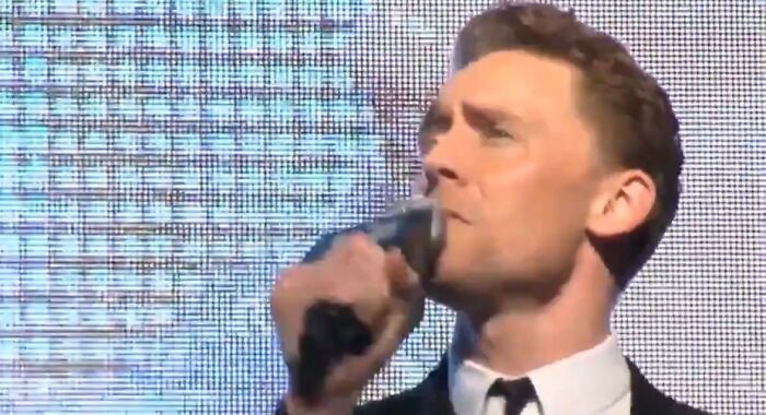 52 Pop Culture Moments That Made People Cringe Hard