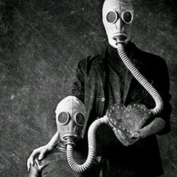 92 Old Black & White Pics You Might Enjoy If You Like Everything Odd And Creepy