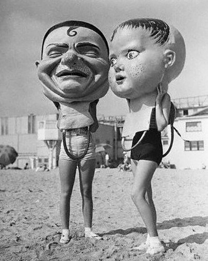 92 Old Black & White Pics You Might Enjoy If You Like Everything Odd And Creepy