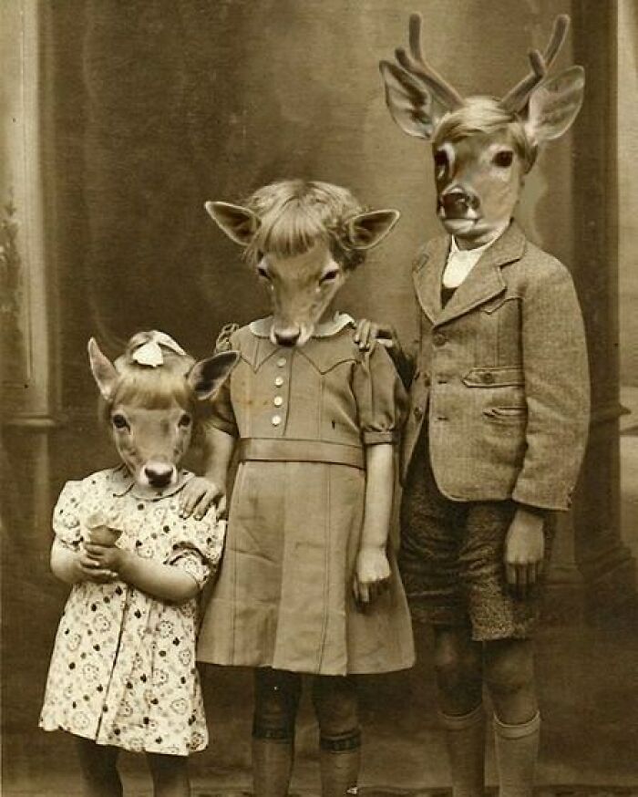 92 Old Black & White Pics You Might Enjoy If You Like Everything Odd And Creepy