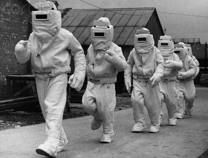 92 Old Black & White Pics You Might Enjoy If You Like Everything Odd And Creepy