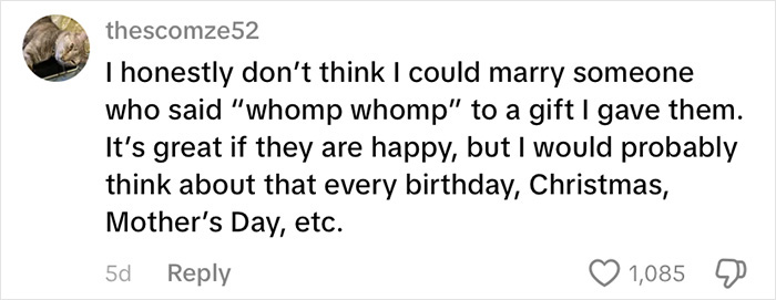 &ldquo;He Needs To Run&rdquo;: Fianc&eacute;&rsquo;s Mug Gift Ignites Huge Relationship Debate Online