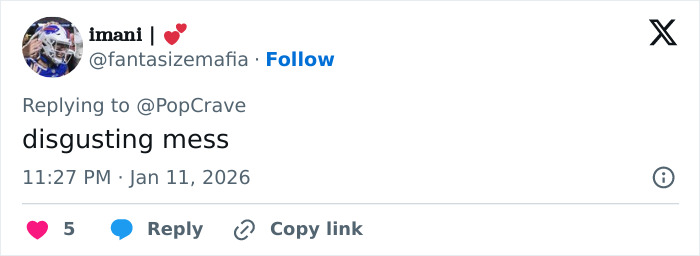 “Disgusting Mess”: Selena Gomez And Benny Blanco’s Golden Globes Look Has Fans Talking