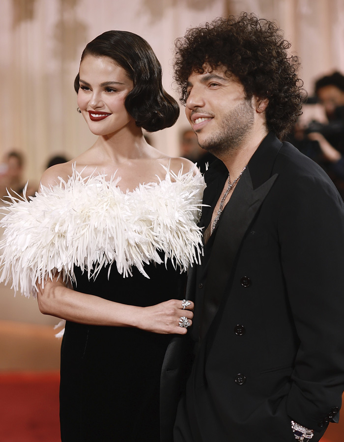 “Disgusting Mess”: Selena Gomez And Benny Blanco’s Golden Globes Look Has Fans Talking