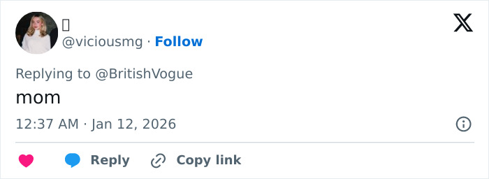 “Disgusting Mess”: Selena Gomez And Benny Blanco’s Golden Globes Look Has Fans Talking