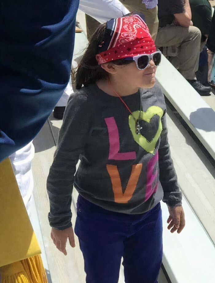 68 Photos That Prove Life Is More Fun When You Have Siblings (New Pics)