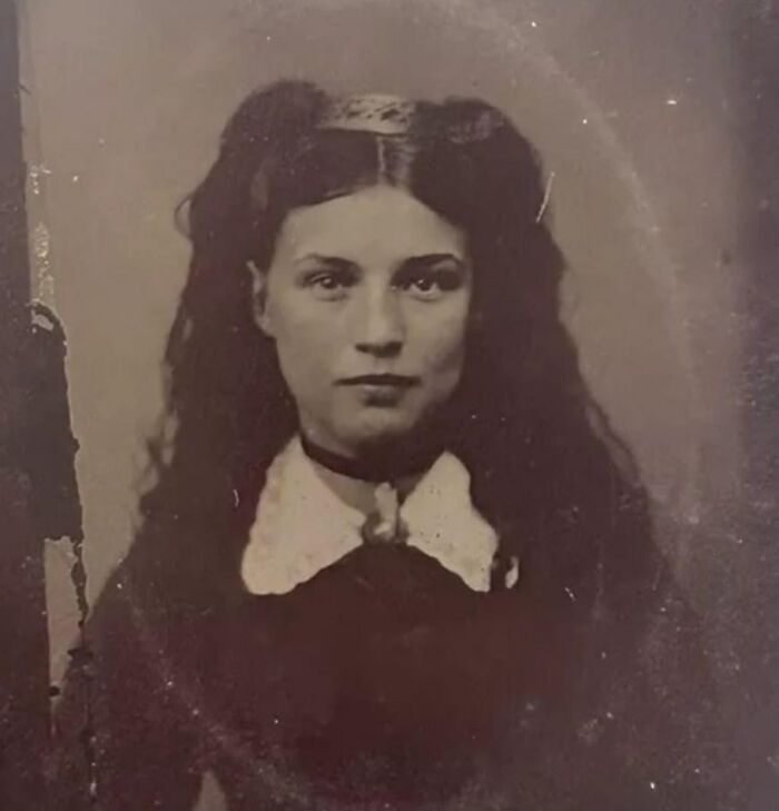 113 Photographs That Show The Sad, Beautiful, And Sometimes Horrific History Of Humanity