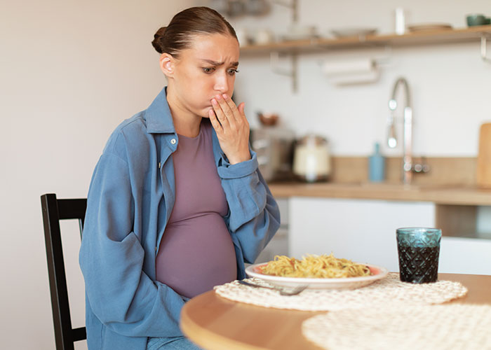 &ldquo;Expired Food In Her Pantry From 1999&rdquo;: Pregnant Woman Declines MIL&rsquo;s Meals, It Doesn&rsquo;t Go Down Well