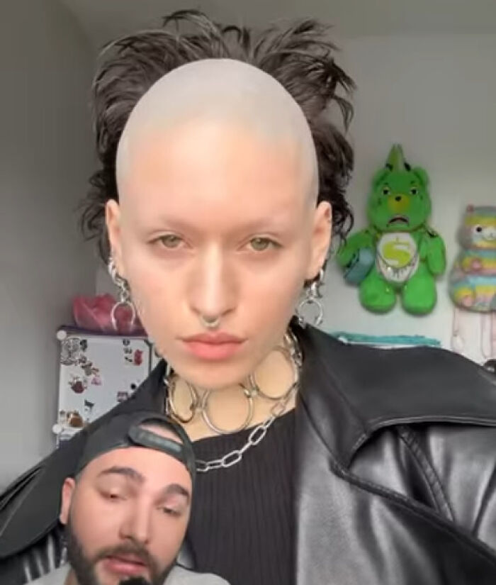 &ldquo;What I Asked For Vs What I Got&rdquo;: 40 Ridiculous Hairdos That Made People Want To Wear A Hat For A Year (New Pics)