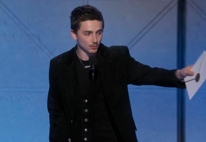 After Timoth&eacute;e Chalamet “Snubs” Kylie Jenner At Golden Globes, Other Stars Seem To Do The Same
