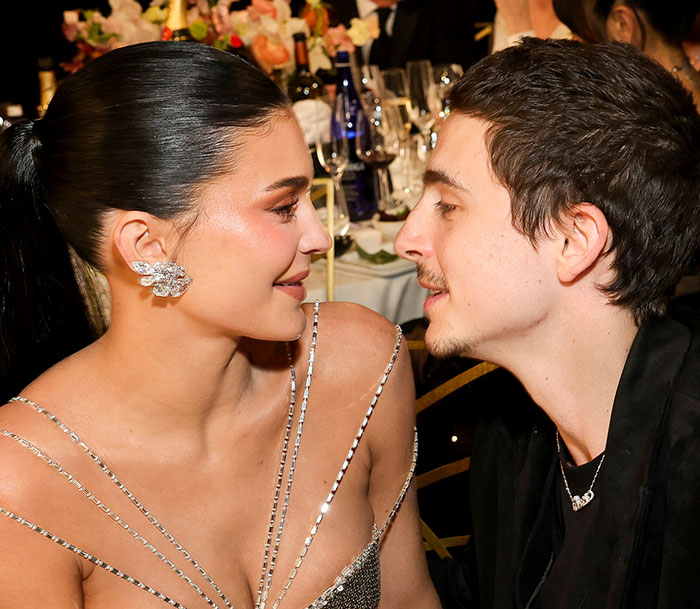 Lip Reader Reveals Vicious Fight Between Timothée Chalamet And Kylie Jenner At The Golden Globes