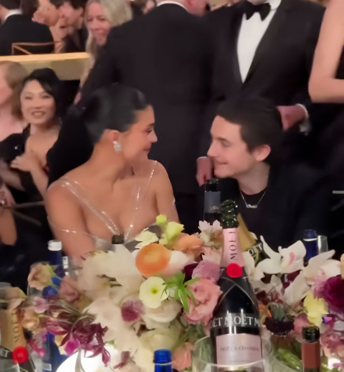 Lip Reader Reveals Vicious Fight Between Timothée Chalamet And Kylie Jenner At The Golden Globes