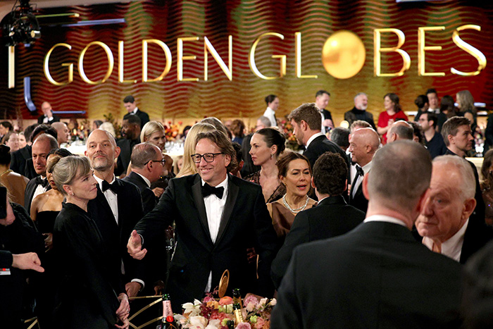 2026 Golden Globes Faces Chaos As “Arrogant Stars” Leave Early And Smoke At Tables Despite Ban