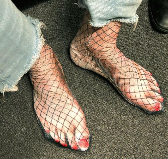 &ldquo;Life&rsquo;s Too Short For Boring Pants&rdquo;: 64 Fashion Fails That Deserve Their Own Runway