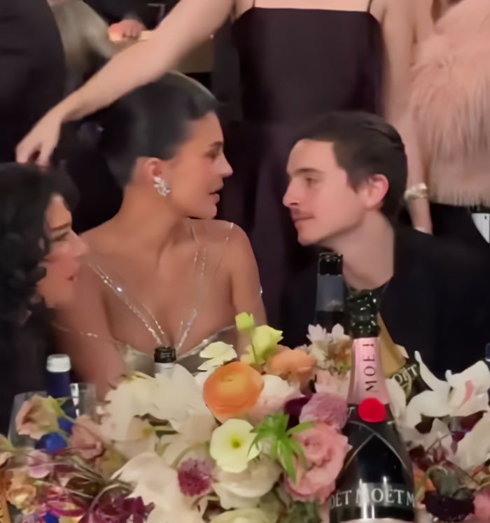 Timothée Chalamet Cuts Kylie Jenner Out Of Golden Globes Post After Their Fight Was Exposed Timothée Chalamet Cuts Kylie Jenner Out Of Golden Globes Post After Their Fight Was Exposed
