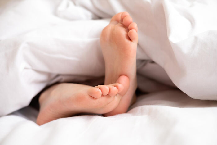 32 “Wait, That’s Not Normal?” Moments That Hit People Harder Than They’d Like To Admit