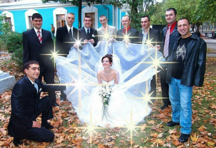 32 Awkward Wedding Photos That Will Make You Laugh And Cringe At The Same Time