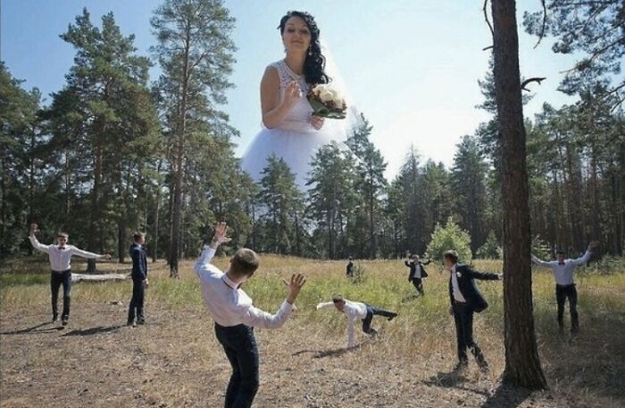 32 Awkward Wedding Photos That Will Make You Laugh And Cringe At The Same Time