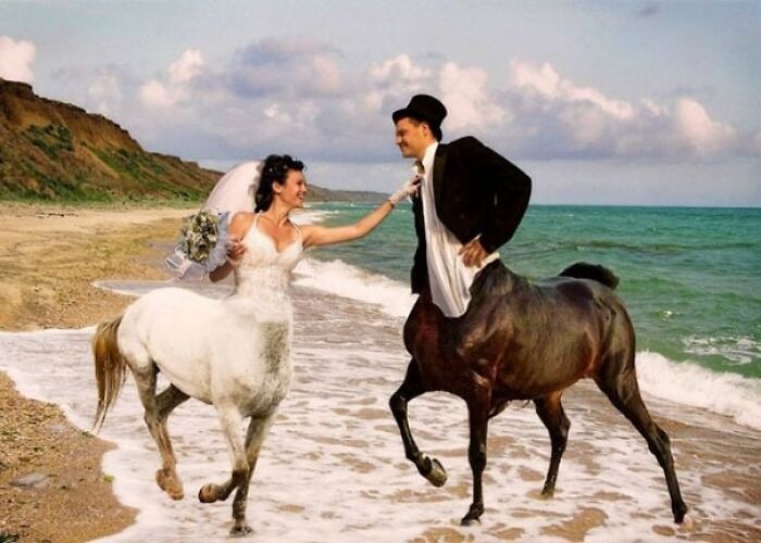 32 Awkward Wedding Photos That Will Make You Laugh And Cringe At The Same Time