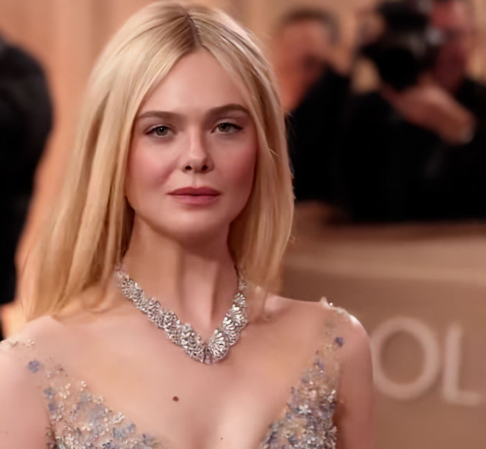 “Women Are Getting Bigger”: Elle Fanning Height Stuns After Towering Over Stars At Golden Globes