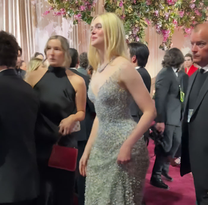 “Women Are Getting Bigger”: Elle Fanning Height Stuns After Towering Over Stars At Golden Globes