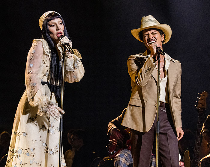 10 Surprising And Even Weird Strict Rules Celebrities Have To Follow During Award Shows 10 Surprising And Even Weird Strict Rules Celebrities Have To Follow During Award Shows