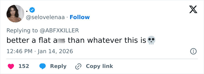 Kylie Jenner’s “Weird” Golden Globes Seat Photo Sparks Heated Debate Online