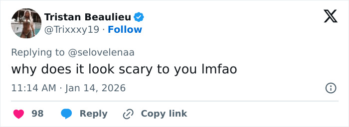 Kylie Jenner’s “Weird” Golden Globes Seat Photo Sparks Heated Debate Online