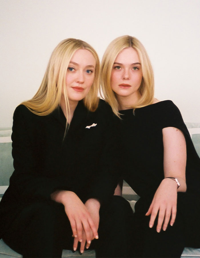 Fans Are Confused After Media Treats Elle And Dakota Fanning’s Real Names As Breaking News Fans Are Confused After Media Treats Elle And Dakota Fanning’s Real Names As Breaking News