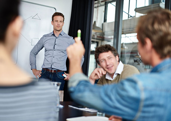 Restaurant Flies In Bigwigs After Man’s Snarky Letter, He Ends Up With A Hilarious Pitch And Patent