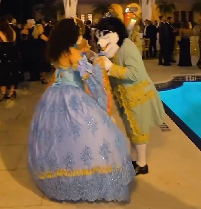 &ldquo;Creepy&rdquo; Mar-a-Lago Event With People In Dog Masks And Old-Time Costumes Blasted, Clip Stuns
