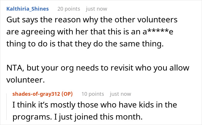 Woman’s House Is Flooded With Glitter After She Steals A Gift With A Hidden Surprise, Demands Compensation