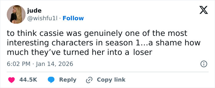 Sydney Sweeney Plays An Adult Star: “Can She Do Anything Without Taking Off Her Clothes?”