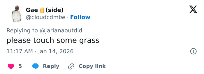 “Even The Hair”: Selena Gomez Accused of Plagiarizing Arab Influencer’s Look At The Golden Globes