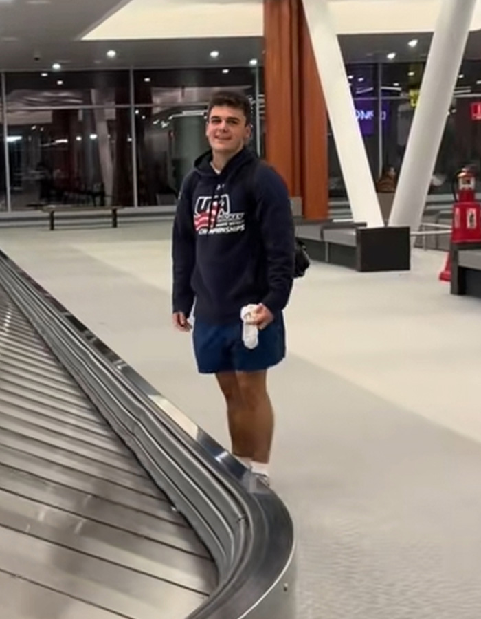 &ldquo;Carousel Of Shame&rdquo;: Passenger Goes Viral As His Underwear Appears One By One On Baggage Claim