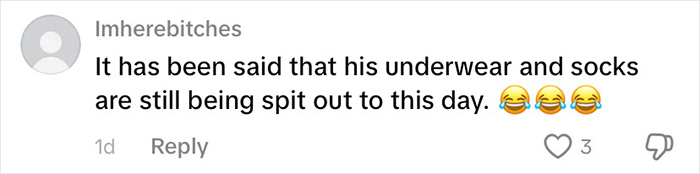 &ldquo;Carousel Of Shame&rdquo;: Passenger Goes Viral As His Underwear Appears One By One On Baggage Claim