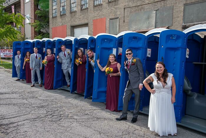 73 Awkward Wedding Photos That Are So Bad They&rsquo;re Good
