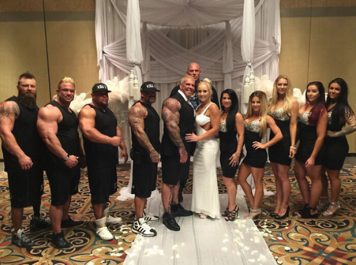 73 Awkward Wedding Photos That Are So Bad They&rsquo;re Good
