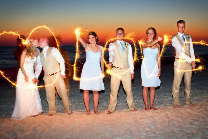 73 Awkward Wedding Photos That Are So Bad They&rsquo;re Good