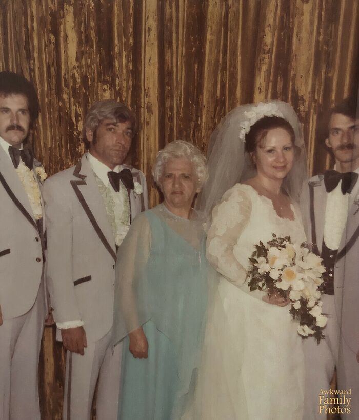 73 Awkward Wedding Photos That Are So Bad They&rsquo;re Good