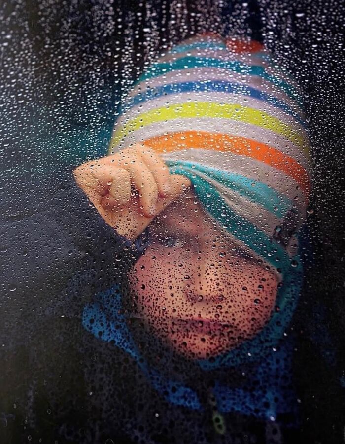 35 Street Photos That Prove Timing Is Everything, As Shared On This Instagram Page