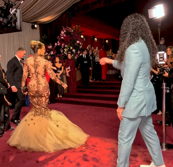 “Doesn’t Help Her Reputation”: Jennifer Lopez’s “Rude” Interaction At Golden Globes Sparks Backlash