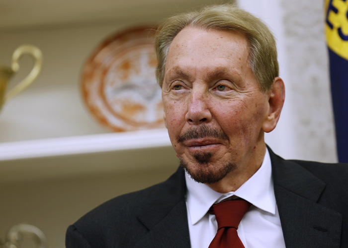 Billionaire Forced To Change The Name Of His Boat After People Realize What It Spells Backwards